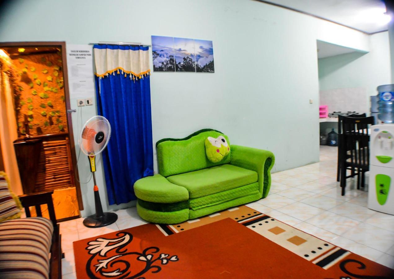 Homestay Sembiring Bogor Exterior photo